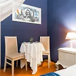 Guest house Meraville